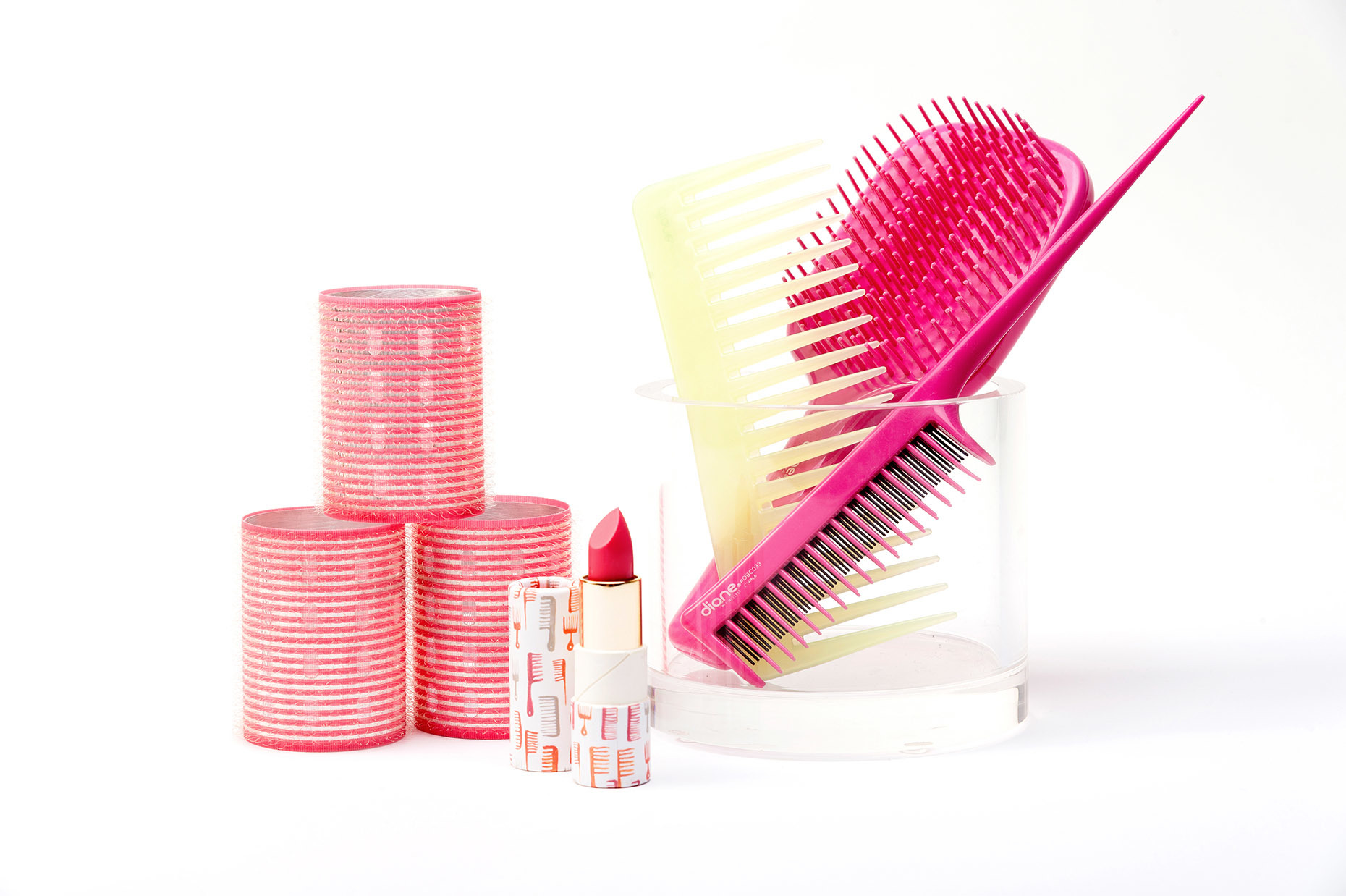 FROMM_1907_Diane_Beauty-Products_Pink-Comb-Brush-Set_RHanelPhotography