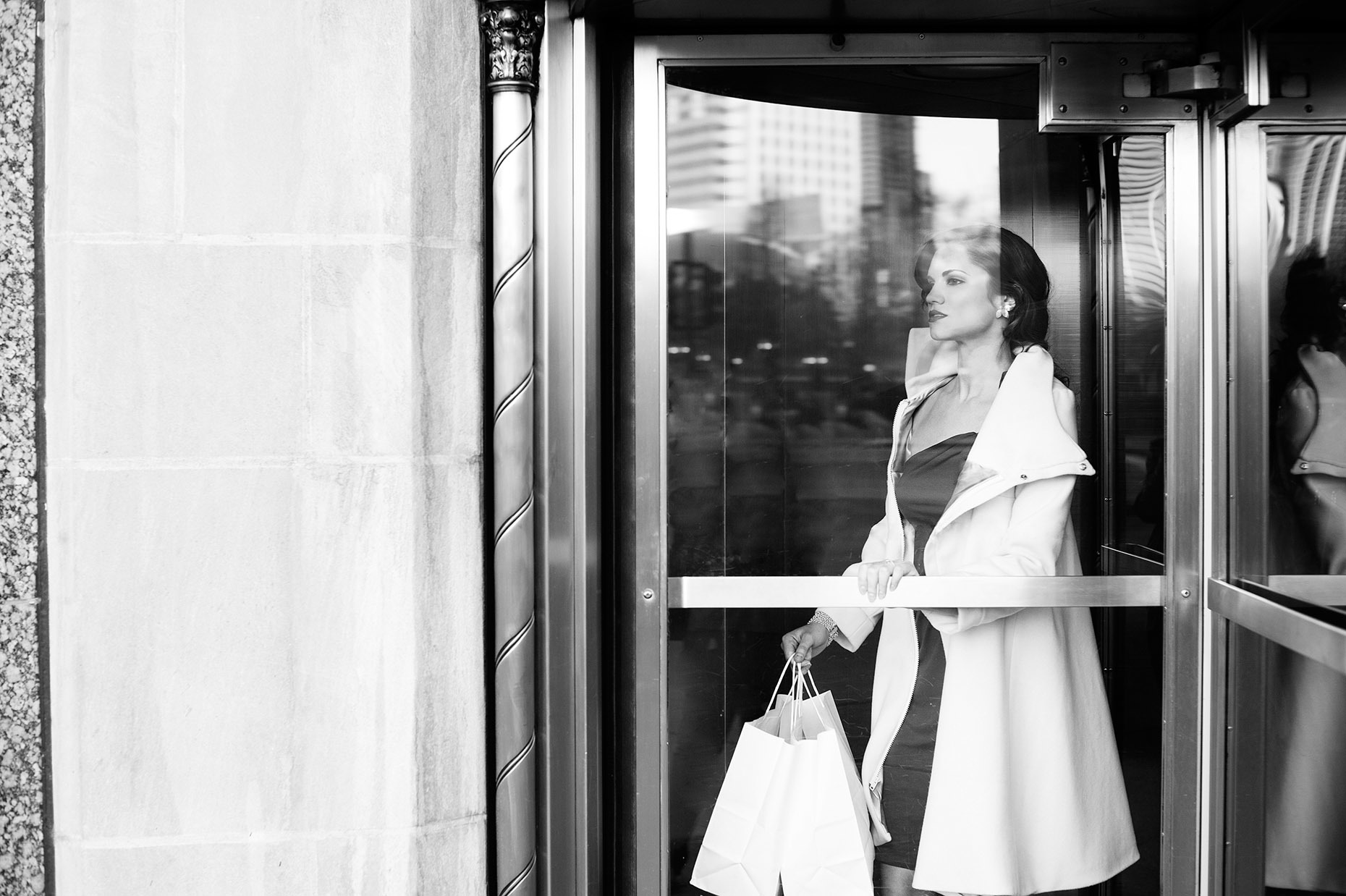 Shopping-in-the-City_DownTown-Chicago_Fashion-Lifesyle_RHanelPhotography